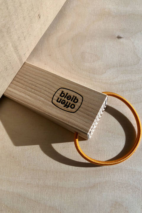 Türkeil, Esche mit Band (GEA-Branding)
